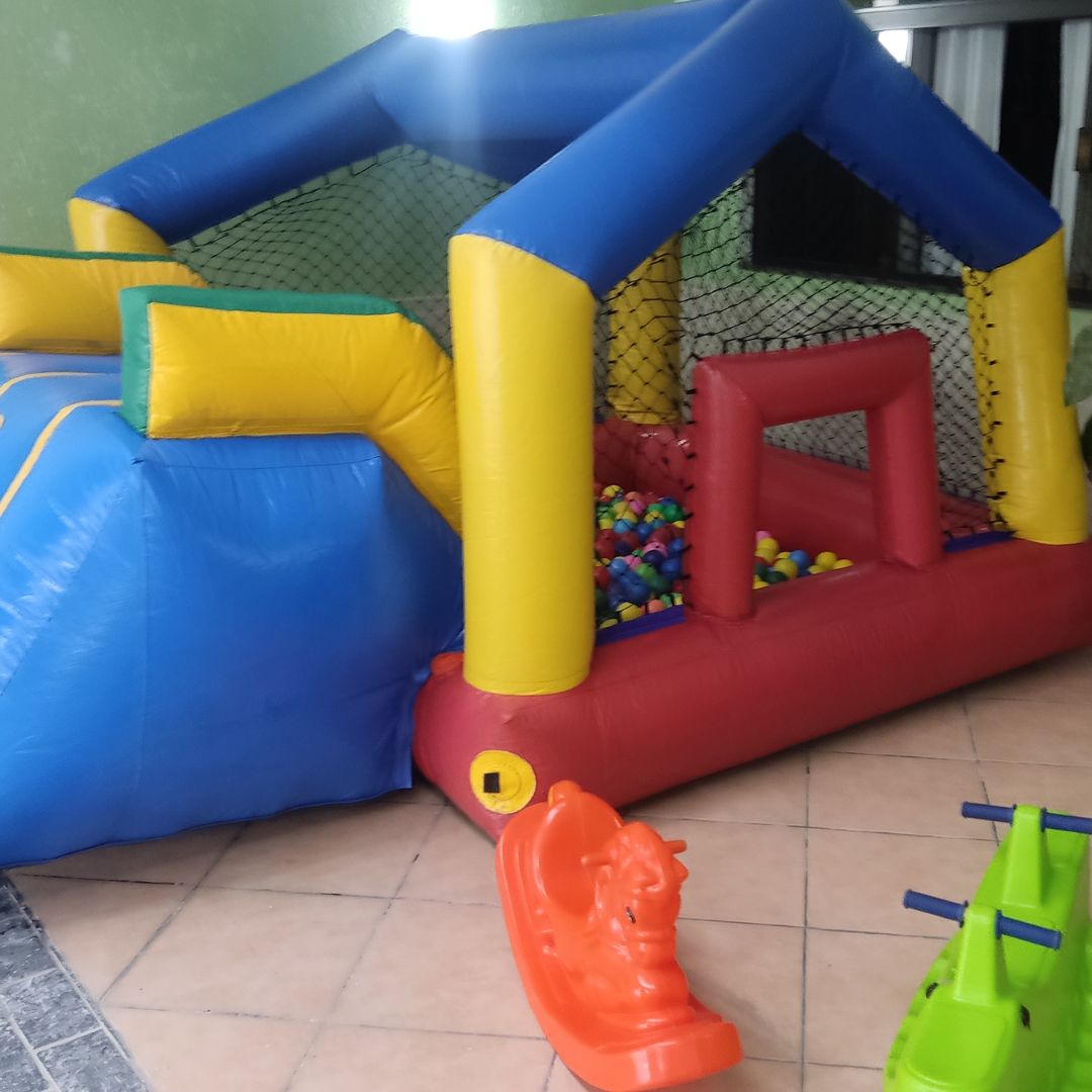 Aluguel de Piscina Escala Escorrega